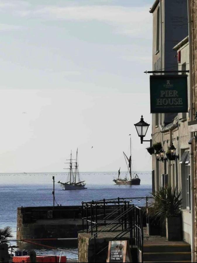 Stunning Yacht Sea Lion In Charlestown Harbour, Cornwall酒店 外观 照片