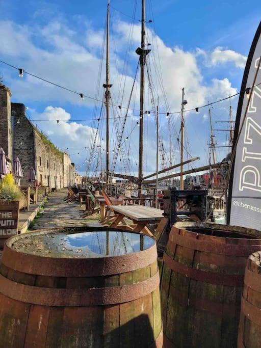 Stunning Yacht Sea Lion In Charlestown Harbour, Cornwall酒店 外观 照片
