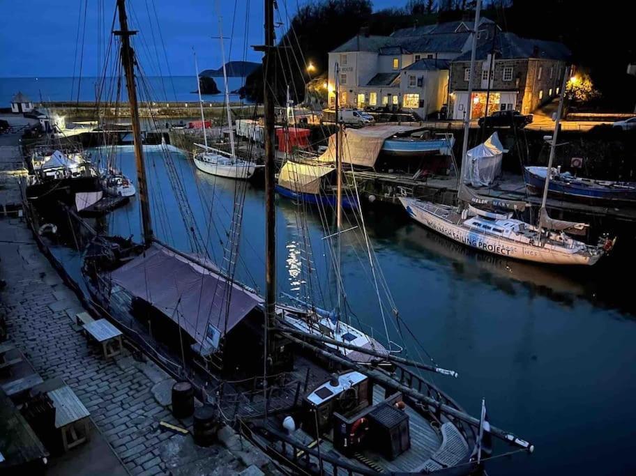 Stunning Yacht Sea Lion In Charlestown Harbour, Cornwall酒店 外观 照片