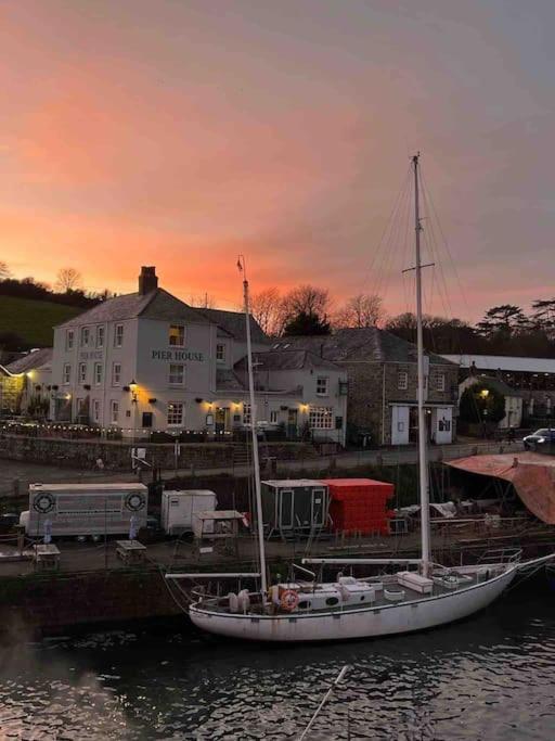 Stunning Yacht Sea Lion In Charlestown Harbour, Cornwall酒店 外观 照片
